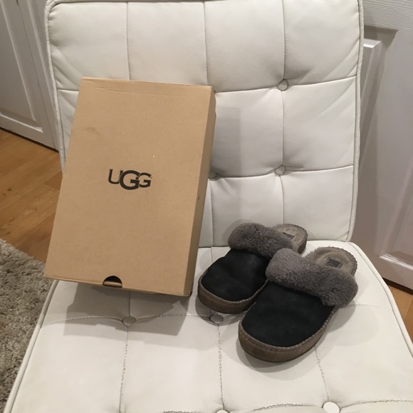 UGG Shoes - UGG Black Aira Slippers Pre owned in Box Size 9